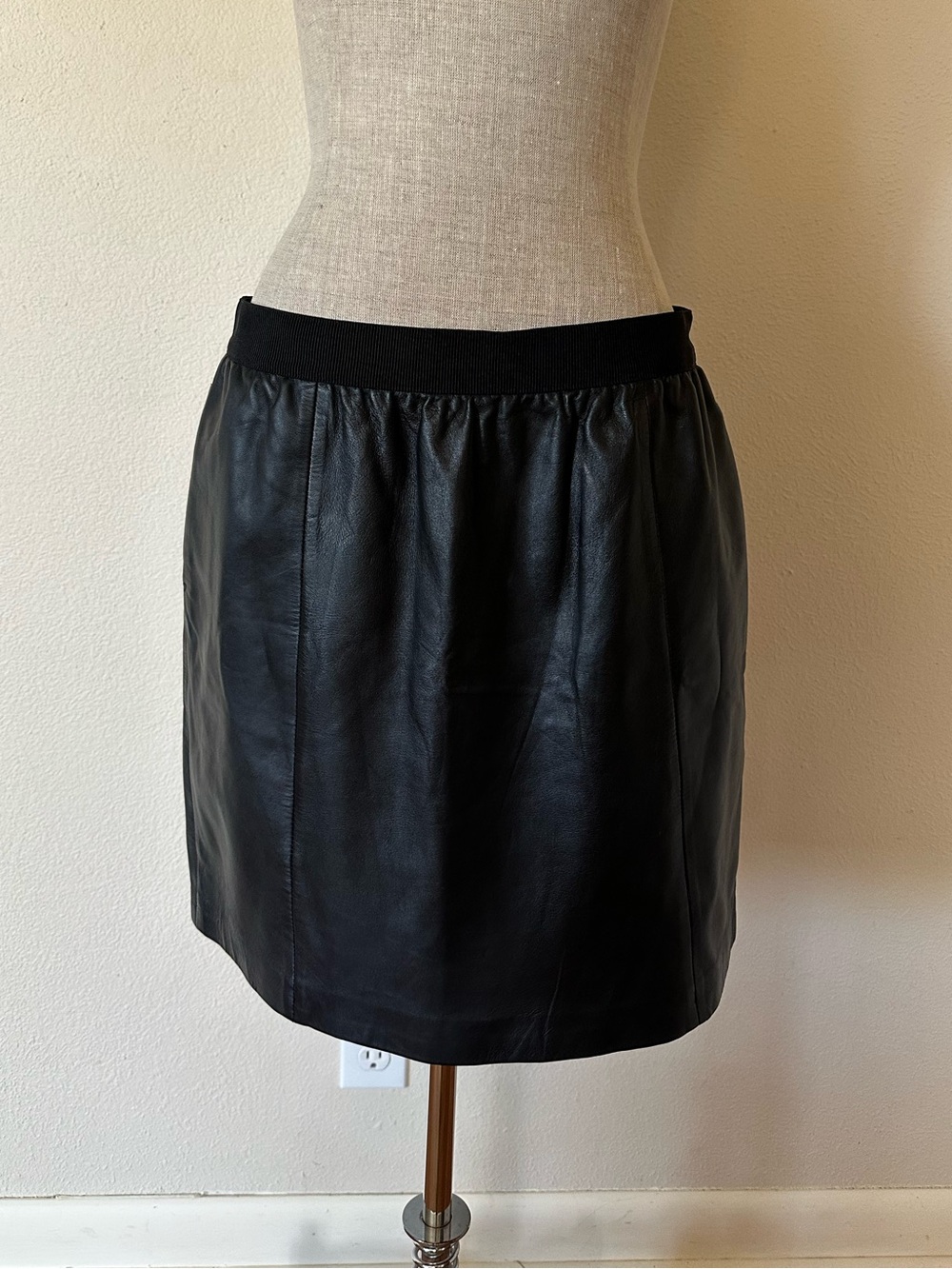 Ann Taylor Loft Black Leather Skirt Straight Pencil Womens 6 Pockets